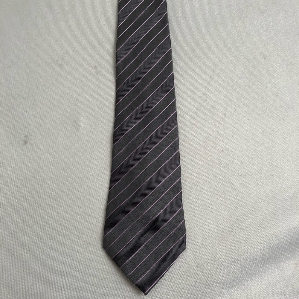 BCBG gray and lavender stripe silk tie